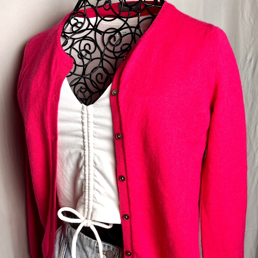 100% Cashmere Raspberry Pink/Red Button-Up Cardigan•size medium